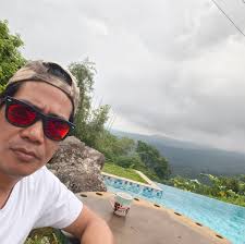 Make waves, turn heads ✨ The OPPO Reno 14 5G, now available in Glossy Pink.  💖 #OPPOReno14Series5G #OPPOAIPhone #MakeYourMoment Now available for  P21,999. Head to the nearest OPPO exclusive brand store! Order