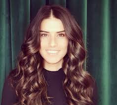 Sorana cîrstea a revenit spectaculos pe terenul de tenis după accidentarea de la madrid, ajungând până în fina wta de la strasbourg. Jfjmptavkho5am