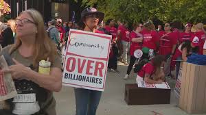 Mayor, protestors gather in West Loop on Monday for Labor Day Rally