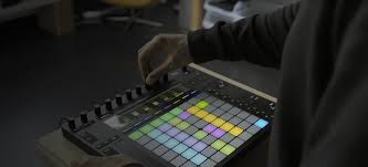 343 labs instructor justin beck shows us how to create house music using ableton live. Electronic Music Production Part Time Course Icmp London