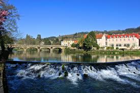 Arcos de valdevez has many attractions to explore with its fascinating past, intriguing present and exciting future. Mais Uma Morte Em Arcos De Valdevez Casos Ativos Descem Para 55