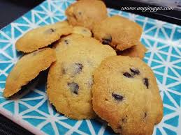 Ni buat biskut bukan bahulu ye, cukup rata sekata je dah okay. Resepi Biskut Chocolate Chip Ala Ala Famous Amos Yang Sedap