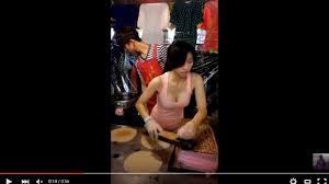 Penjualan (sales) adalah aktivitas atau bisnis menjual produk atau jasa. Seksinya Penjual Crepes Ini Lihat Videonya Tribunnews Bogor