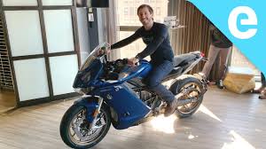 Having ridden it in the south of france earlier this year, we've turned. Zero Sr S Electric Motorcycle Launch Youtube