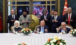 Talebesi mehmed fırıncı ağabeyi arayan cumhurbaşkanı recep tayyip erdoğan hayırlı mübarek. Husnu Agabey Cumhurbaskaninin Iftarina Katildi Istanbul Ilim Ve Kultur Vakfi