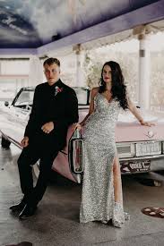 Vegas Wedding Sequin Wedding Dress Rock N Roll Wedding Red Rock Little White Chapel Desert Wedding We Las Vegas Wedding Dresses Vegas Dresses Vegas Bride