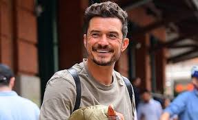 Orlandoblooms video on instagram, uploaded 19.02.2021. Susan Storm Bloom Wiki Orlando Bloom Sister Age Bio Family