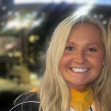 Caroline Fuller (@CFuller_12)