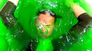 Thanks to visit my app slime baby doll bath time! Bad Baby Hulk Halk V Slizi Slime Baff Food Fight Real Life Superhero Movie Video Dailymotion