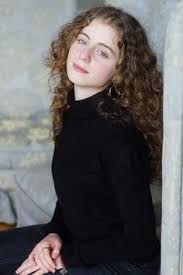 Lydia makrides is an actress who is well known from the series dark and she is from german. 28 Ideas De Dark En 2021 Fondos De Pantalla Dark Imagenes Dark Series De Netflix