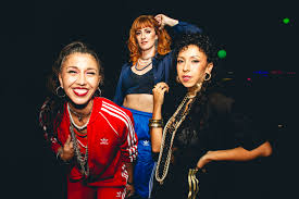 Stripped Zahra Elise – completely exposed just for you