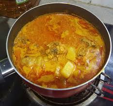 Salah satu pilihan favorit saat bersantap masakan minang adalah gulai ayam padang berikut ini. Kari Ayam Ubi Kentang Bagi Yang Tidak Makan Pedas