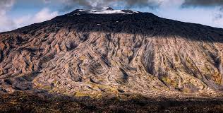 Gunung kelud adalah sebuah gunung berapi di provinsi jawa timur, indonesia. Islandia Gunung Berapi Gunung Alam Pemandangan Wallpaper Hd Wallpaperbetter