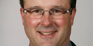 Iowa Senate leader resigns after video shows him kissing lobbyist