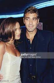 Öffne und teile dieses gif george clooney, out of sight, jennifer lopez, mit allen, die du kennst. Jennifer Lopez And George Clooney Are On Hand At Chelsea West Cinemas Jennifer Lopez George Clooney Jennifer