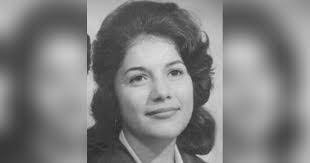 Deann Whitehead's Instagram, Twitter & Facebook