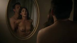See Lizzy Caplan's most alluring nude moments - Arousing celeb exposures