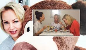3,573 likes · 224 talking about this. Martina Partlova Z Poradu 3 V 1 Dokaze Vzdy Prekvapit Ted Si Nechala Potetovat Oblicej