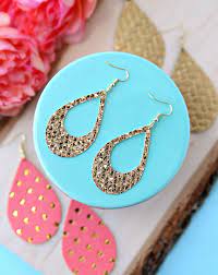 So many of the tutorials you'll find to make them involve owning a cricut or silhouette machine to cut them out perfectly. How To Make Leather Earrings With Cricut Happy Go Lucky