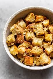 These Amazing Homemade Croutons Are Incredibly Flavorful Loaded With Parmesan Cheese Garlic Olive Oil An Croutons Homemade Croutons Easy Tomato Soup Recipe