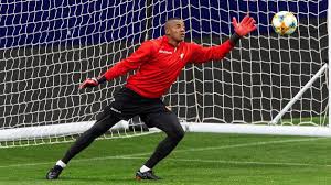 Wuilker faríñez is a venezuelan professional football player who best plays at the goalkeeper position for the racing club de lens in the french ligue 1. Farinez Ante Argentina Sera Su Primer Gran Escaparate As Com