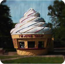 We created this ice cream with mark bitterman, the 'selmelier' behind the meadow, a family of world renowned salt shops in portland and new york. List Of Ice Cream Parlor Chains Wikipedia