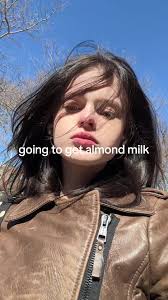 scarlett white (@scarbarbar)’s videos with original sound