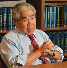 Donald Zee is a real estate attorney going viral, old school