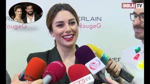 Las primeras sensuales imágenes confirman que mario casas está a la altura de ser el nuevo christian grey y cumplir las más atrevidas fantasías. Blanca Suarez Confirma Su Relacion Con Mario Casas Y Pide Respeto La Hora Hola Youtube