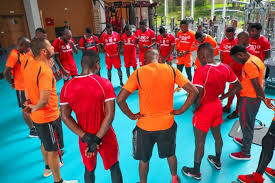 Simba yatangaza Majina ya Wachezaji Kumi na Mbili (12) Wakigeni  Waliosajiliwa Simba 👇👇👇👇👇👇👇👇 https://youtu.be/4QfvR9nWsww