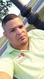 Larry Villegas's Instagram, Twitter & Facebook