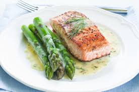Pave De Saumon Et Asperges La Recette En 2020 Recette Recette Saumon Recette Facile