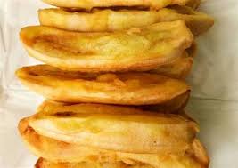 Namun, pisang ini bukan merupakan jenis pisang yang enakuntuk dikonsumsi lamgsung. Pisang Ulin Enak Di Goreng 8 Kuliner Olahan Pisang Enak Paling Populer Di Bandung Jawa Barat Ngasih Com Pisang Goreng Fried Banana In Indonesian Malay Is A Fritter Made By Deep