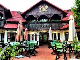 The apartment is 200 metres from the council tower of sibiu. Cazare Case Zona Sibiu FÄƒrÄƒ Intermediari HartÄƒ Tarife È™i RezervÄƒri