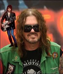 34 years ago today, September 17th, 1991, Guns N' Roses unleashed Use Your  Illusion 1 & 2 upon the world! Here is the official press statement from  Geffen... -- RETAILERS EXPECT GUNS