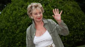 Compartir en facebook compartir en twitter. Annie Cordy Fete Ses 90 Ans A Cannes Je Vais Faire Une Sieste Puree Ca Va Etre Bon