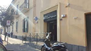 Most of the revenue of the bank came from the metropolitan city of naples, which the bank had 44 branches in the metropolitan city. Torre Del Greco Paura Nella Notte Colpi Di Pistola Alla Banca Di Credito Popolare Lo Strillone