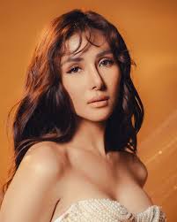 Back with a bangsss… literally 😂 @bangstnj ✨💕