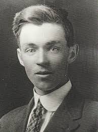 Brittany Bracken's Instagram, Twitter & Facebook