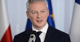 Candidat à la primaire de la droite fin 2016, il n'arrive qu'en cinquième position, derrière nathalie. French Finance Minister To Seek Irish Support For Digital Tax