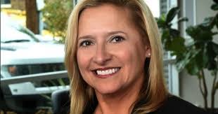 Michelle Laskowski's Instagram, Twitter & Facebook