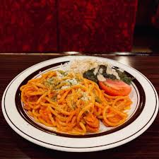 青森県青森市にある「珈琲茶館 麦藁帽子」の「ナポリタン」