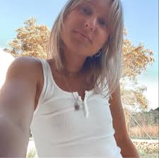 Did anyone see the aurora borealis in ibiza last night? I wondered if they  would reach us and decided they wouldn't but a webcam has captured them in  Mallorca! I wonder if