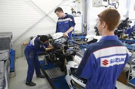 Commencez par évaluer la cote de votre modèle grâce à notre outil. La Liste Des Ecoles Et Centres De Formation En France Pour Devenir Mecanicien Moto Station