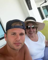 Chase Chrisley (@chasechrisley) • Instagram photos and videos