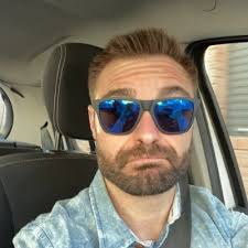 Enrique Morillo (@kikemori)