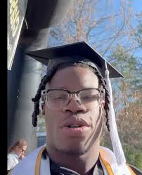 Congratulations to Trav and all the graduates. 🙌🎓 (via @cubuffsfootball)