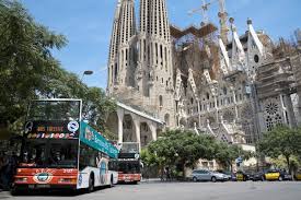 Planuri Pentru Autocare In Barcelona Si Amsterdam Povestea A Doua Orase