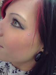 18 Teardrop Piercing Pictures And Images Ideas Eyebrow Piercing Girl Facial Piercings Eyebrow Piercing
