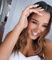 Ale Fuller Fco✨ (@AleFullerFco)